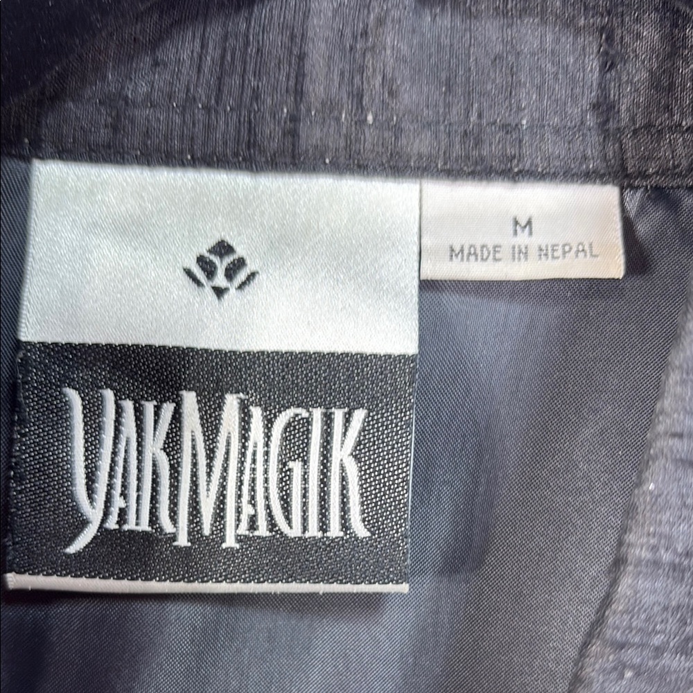 🚢 Yak Magik Artistic Black and Cream Patchwork Blazer - Picture 2 of 4